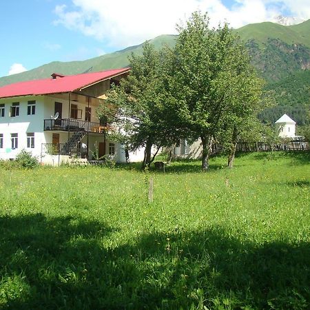 Guest House Tavaduri Mestia Exterior foto