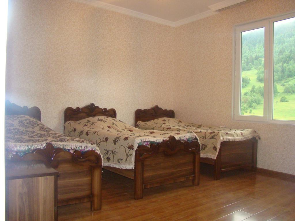 Guest House Tavaduri Mestia Exterior foto
